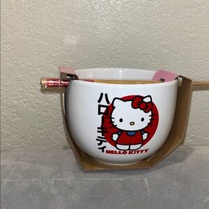 Hello Kitty White ramen bowl with chopsticks NWT
